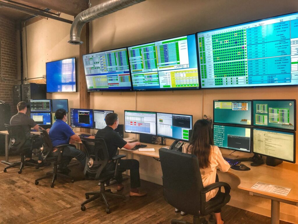 Experts monitor the Enchanted Rock fleet of generators from the Microgrid Control Center in Houston, TX.